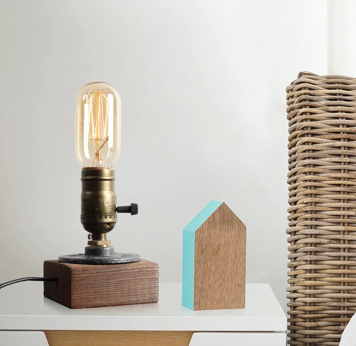 Pipe table lamp
