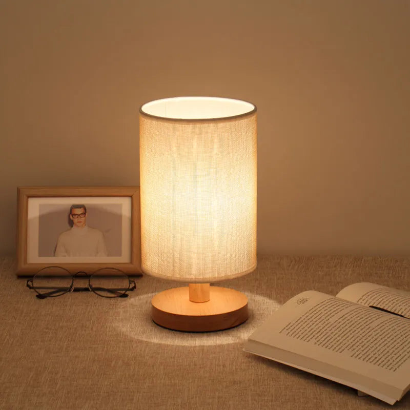 Simple and modern Nordic lamp