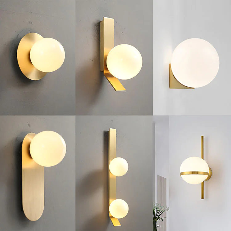 Spherical wall lamp