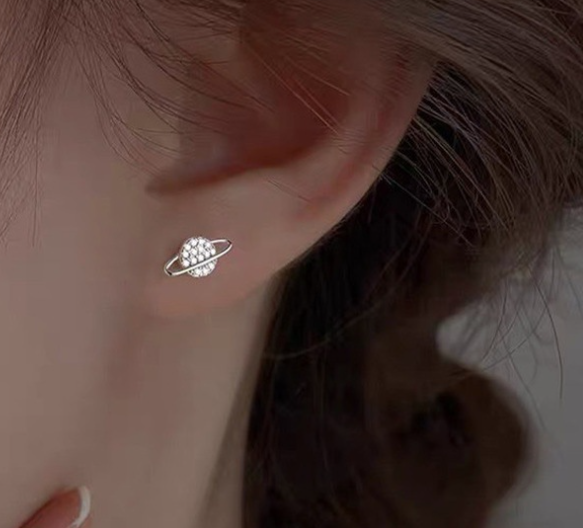 Delicate Moon and Stars Asymmetric Earrings (One Pair)